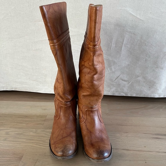 Frye 76442 Melissa Trapunto Riding Boots - Picture 8 of 10